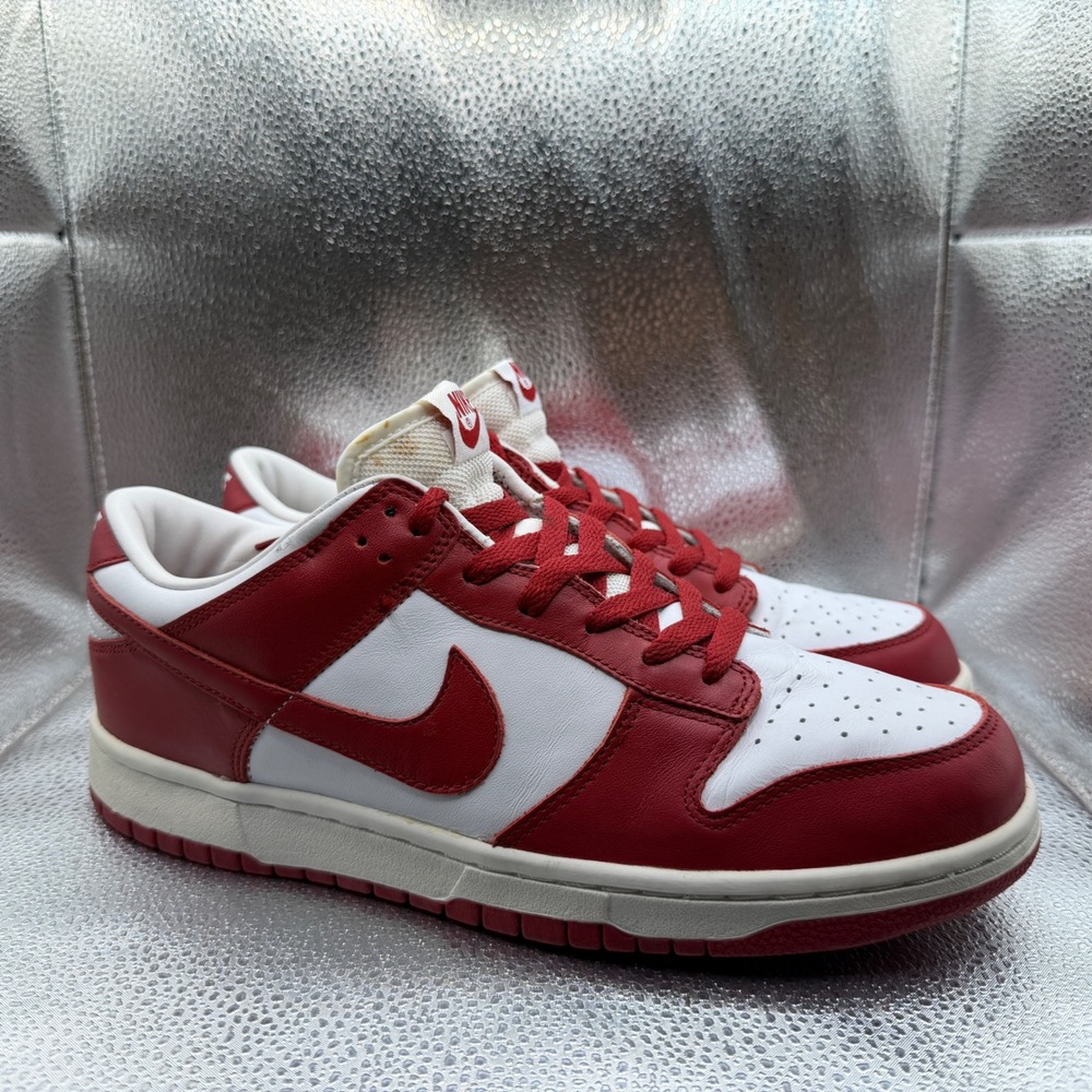 Size 10 Nike Dunk Low Mens Red Good Vintage 2005 309431-161 Sneaker